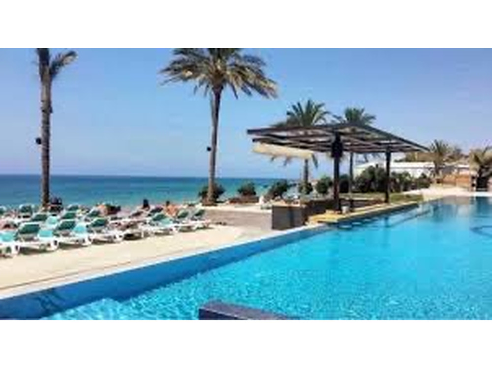 Beach resort  for sale in Damour 18000m